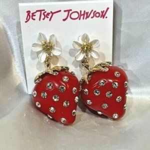 Betsey Johnson strawberry white flower drop earrings